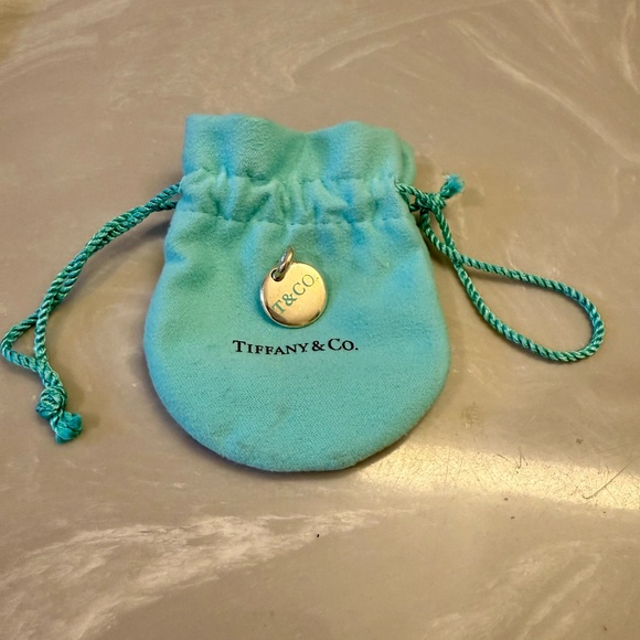 UPDATED:Genuine Tiffany T&Co. Charm (+ Complimentary sterling silver bracelet!!) - Picture 3 of 7